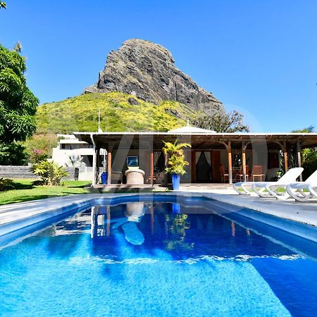 Villa Alira Le Morne Exterior photo